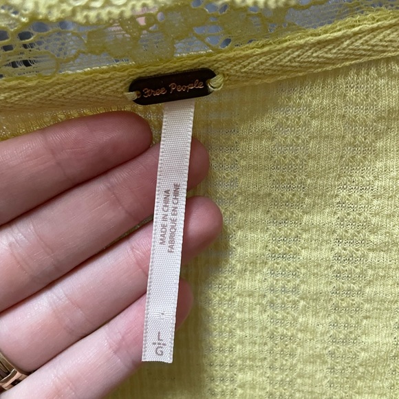 Free people - Picture 2 of 2